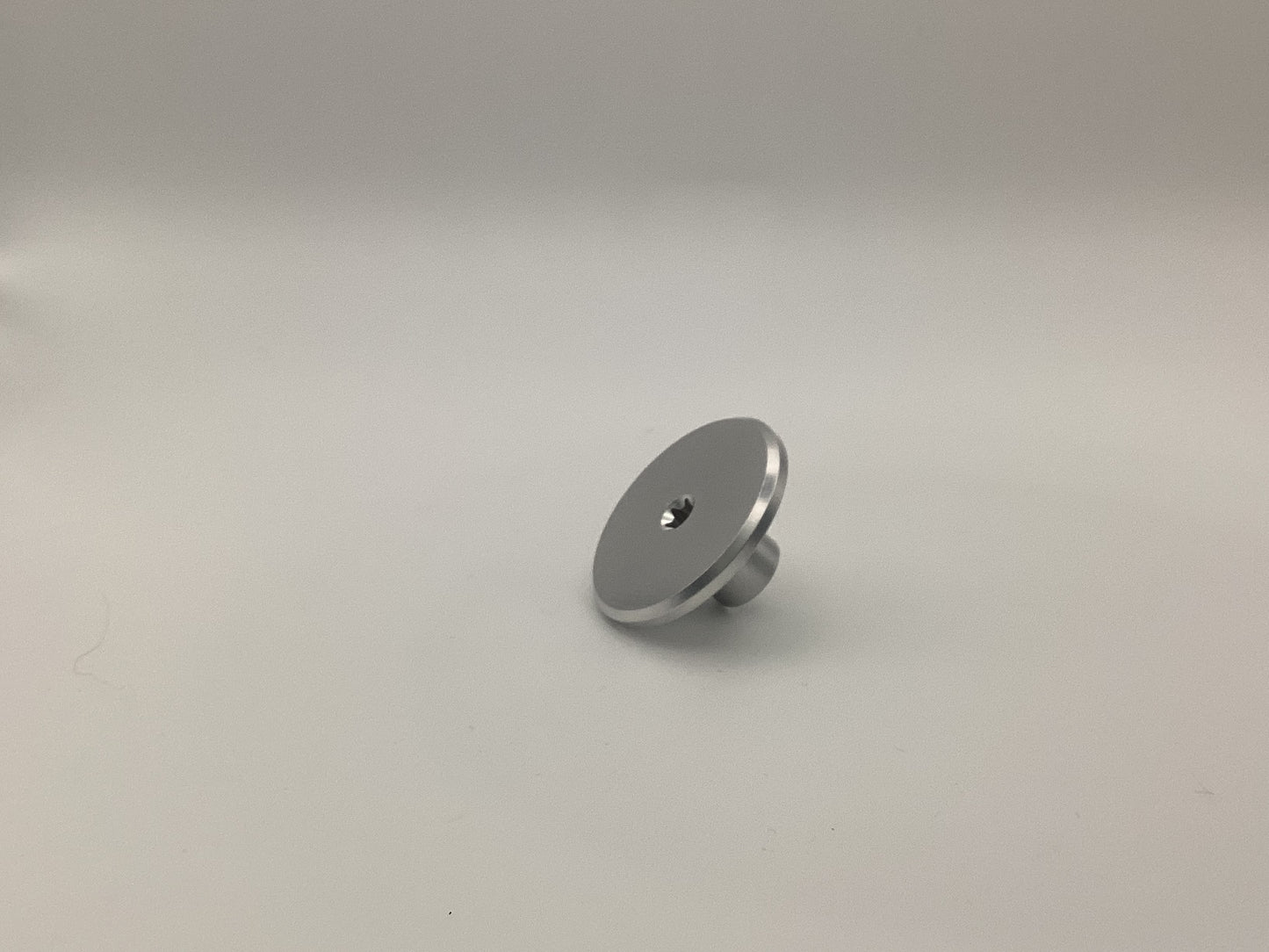 NC1 Trunk Trim Fasteners
