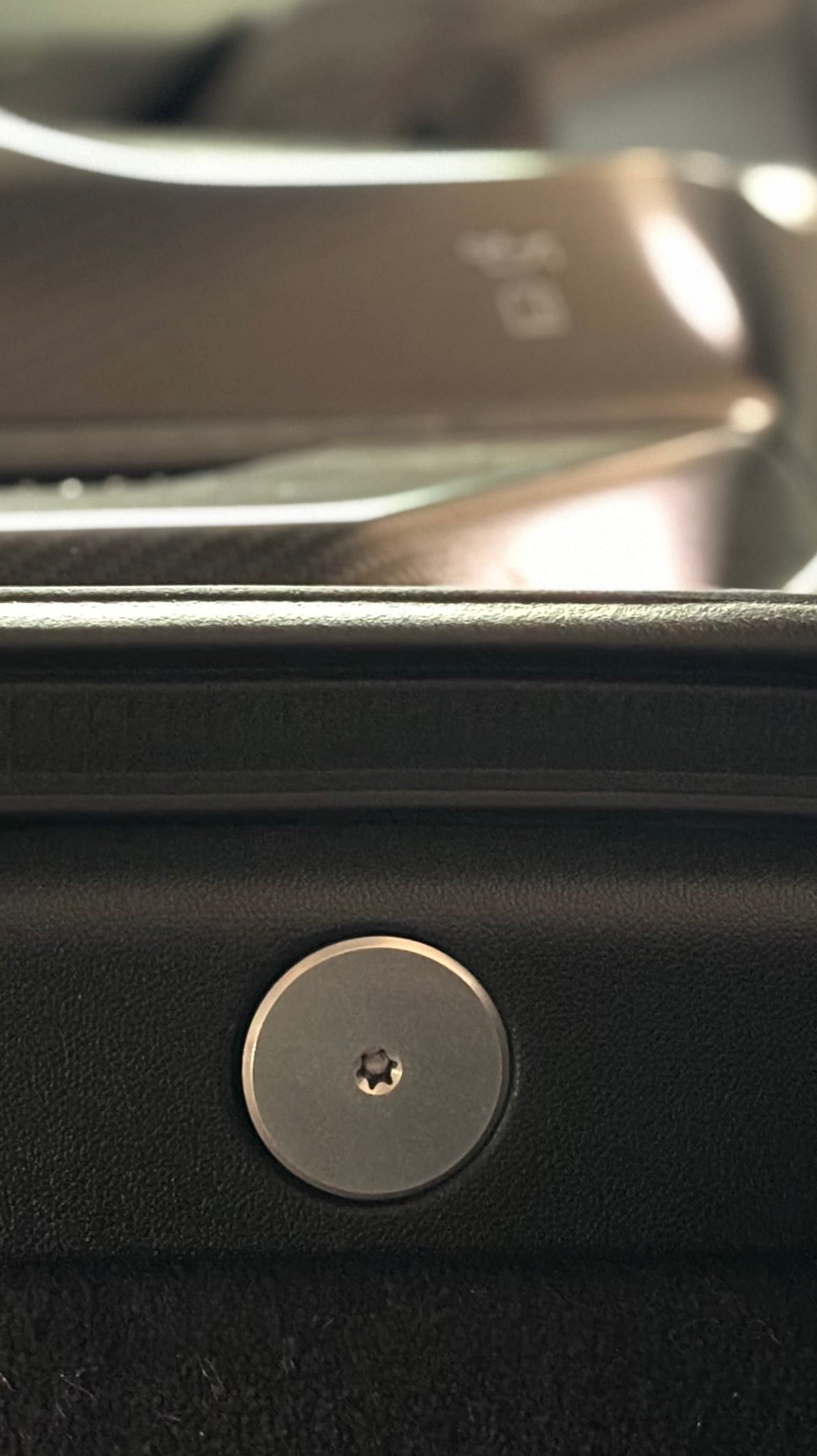 NC1 Trunk Trim Fasteners